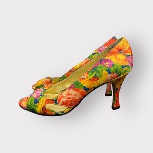 Vintage Ann Marino Floral, Leather Sole, Heels